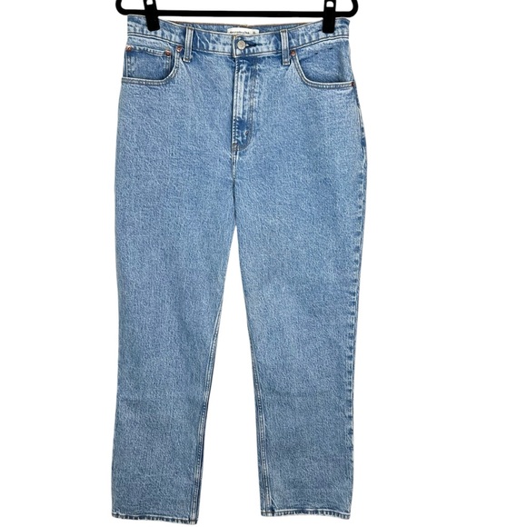Abercrombie Curve Love Ultra High Rise 90s Straight Jean Sz 31 Short Blue AF - Picture 1 of 11